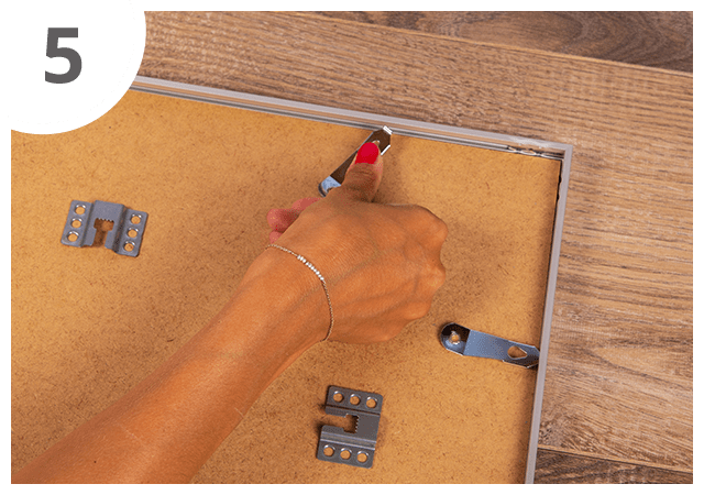 Instructions how to use puzzle frame 5th step