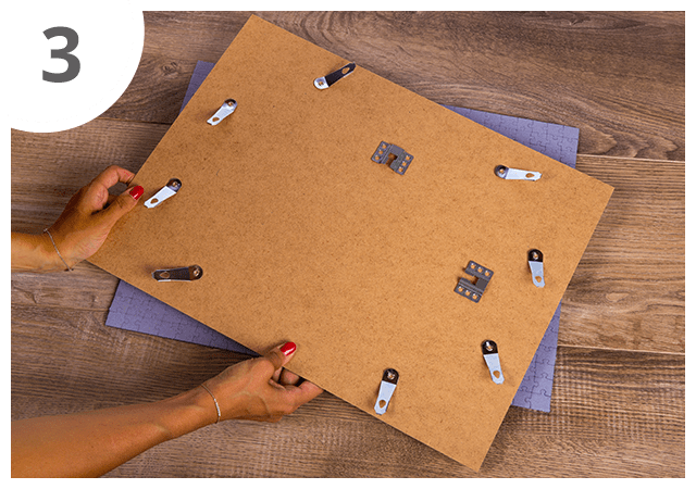 Instructions how to use puzzle frame 3rd step